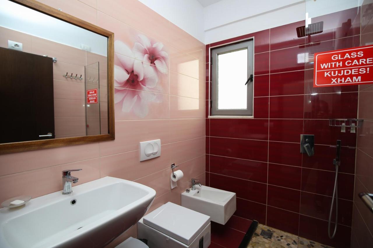 Hotel Summer Stars Vlora Kültér fotó