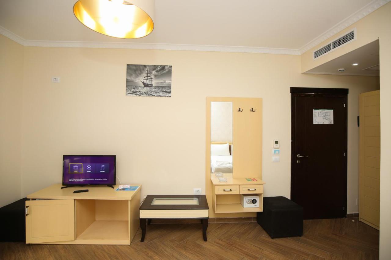 Hotel Summer Stars Vlora Kültér fotó